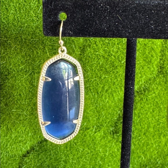 Elegant Navy Blue and Gold Kendra Scott Dani Drop Earrings - Picture 6 of 7